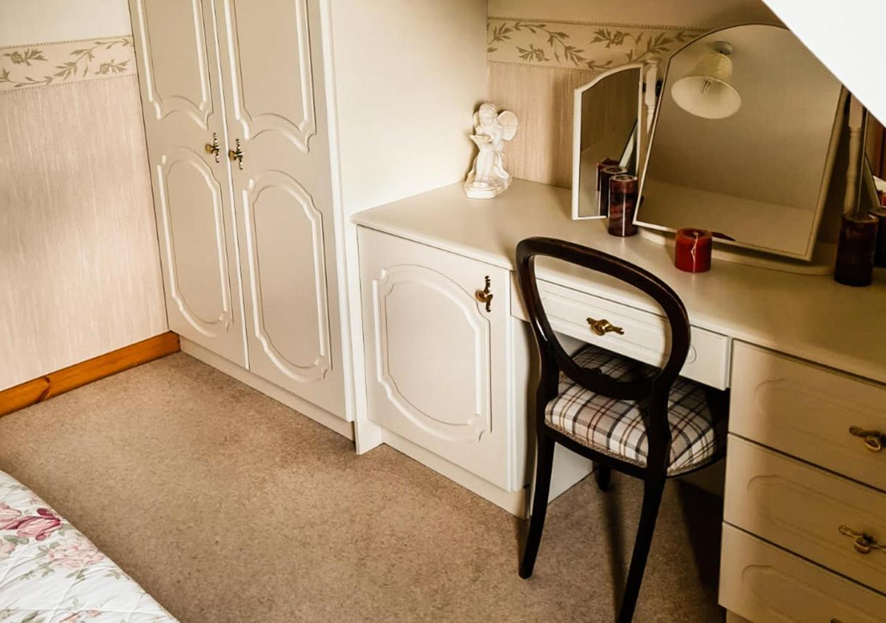Moat Holiday Rental Lisnaskea Екстер'єр фото