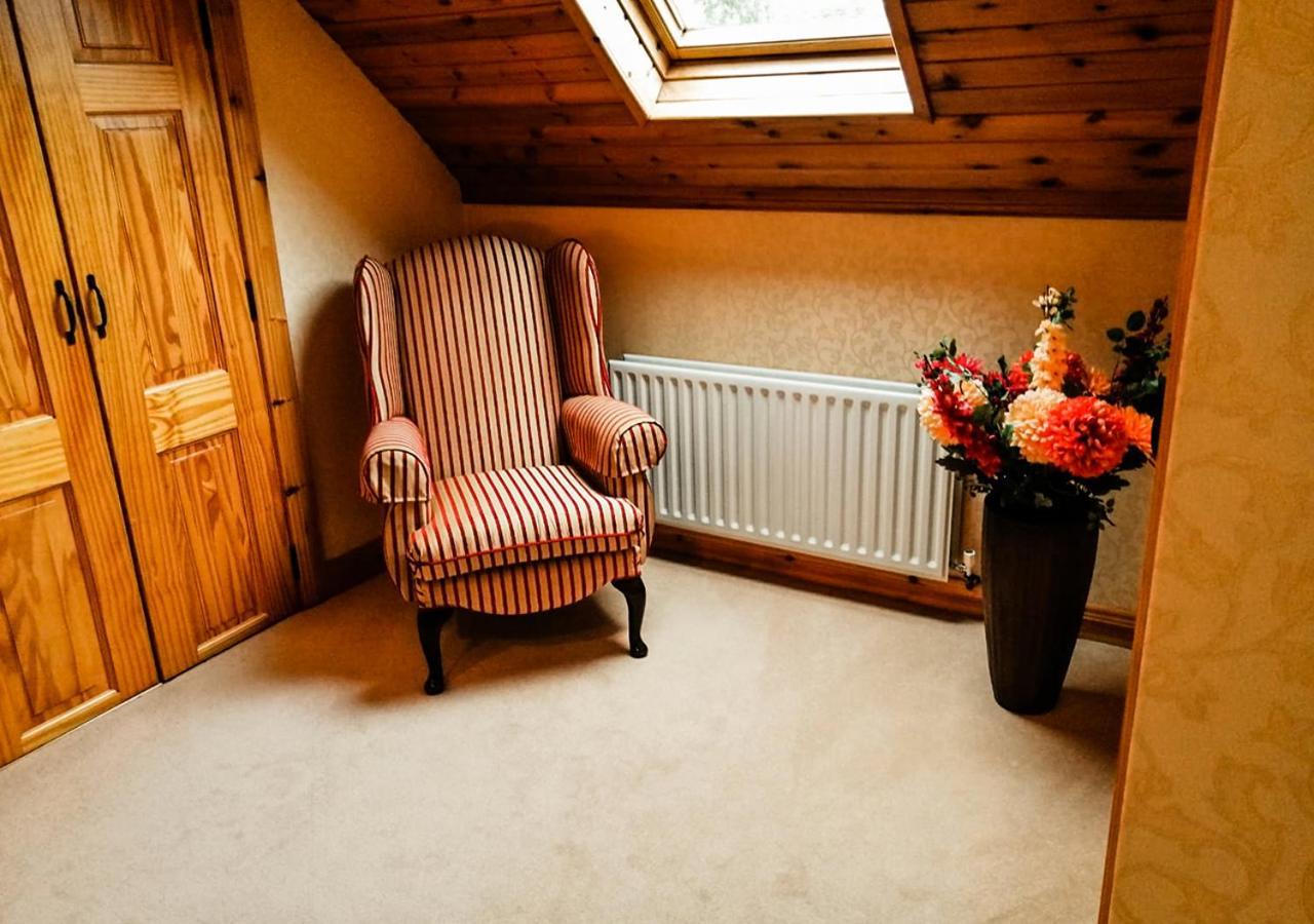 Moat Holiday Rental Lisnaskea Екстер'єр фото