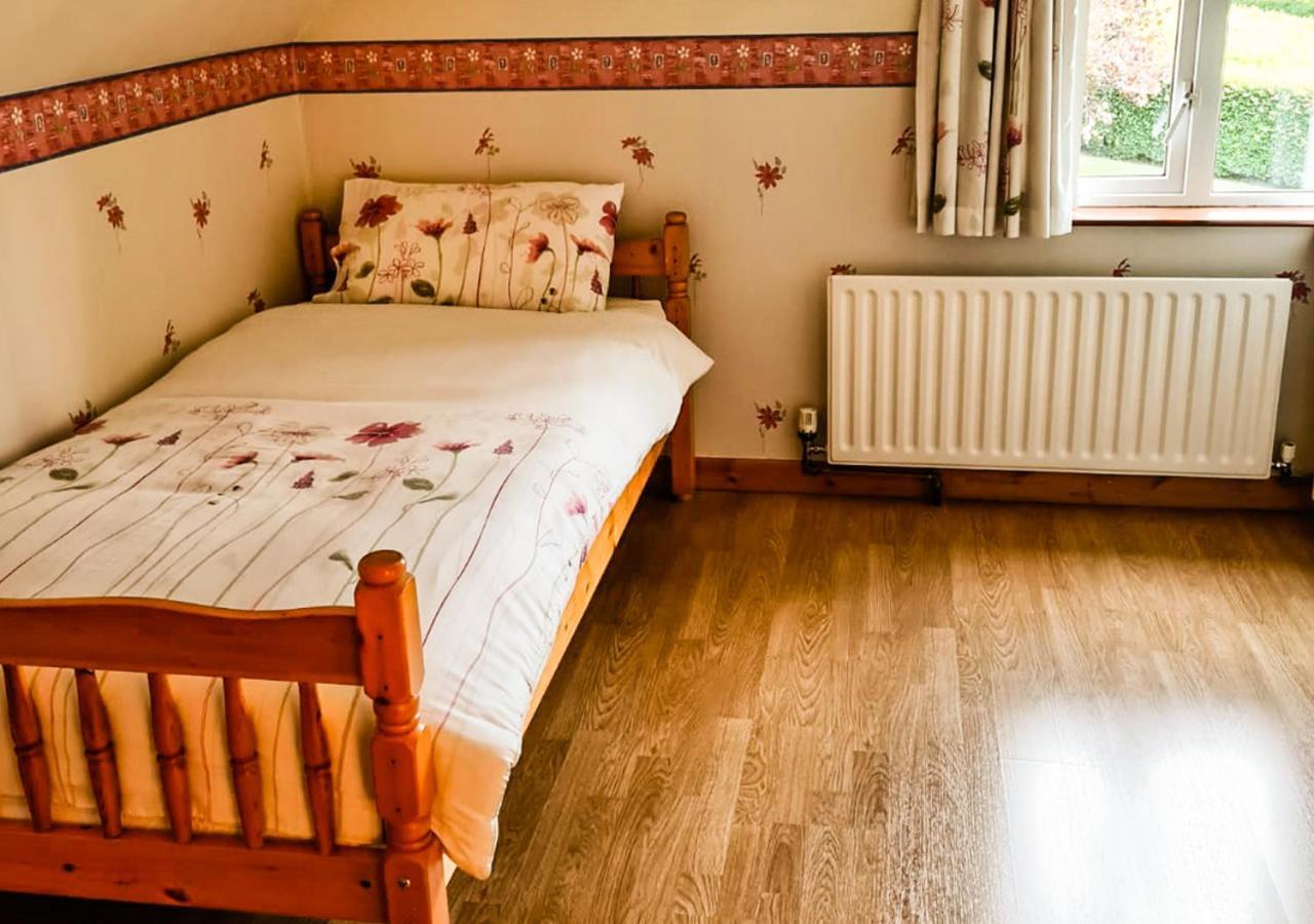 Moat Holiday Rental Lisnaskea Екстер'єр фото