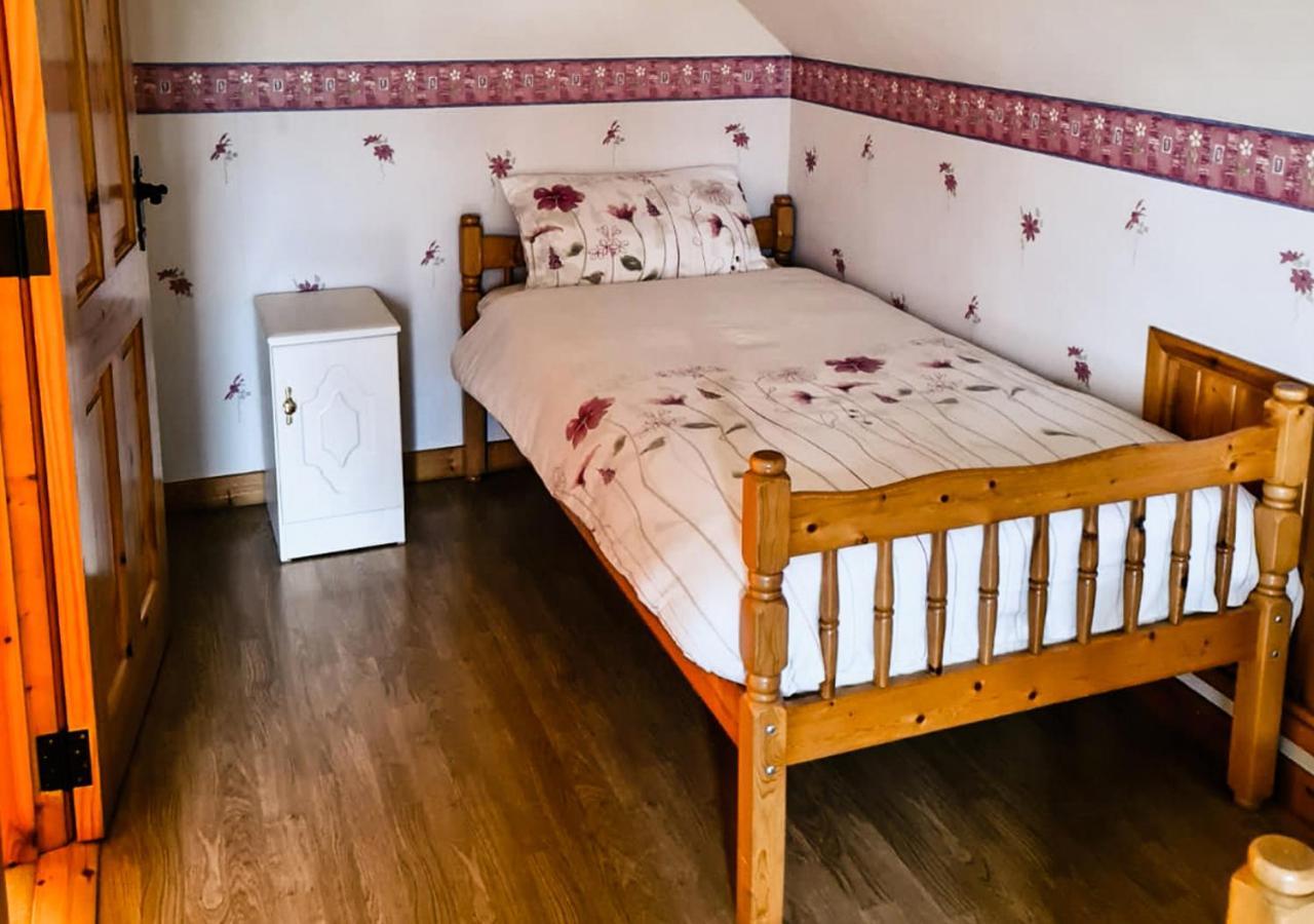 Moat Holiday Rental Lisnaskea Екстер'єр фото