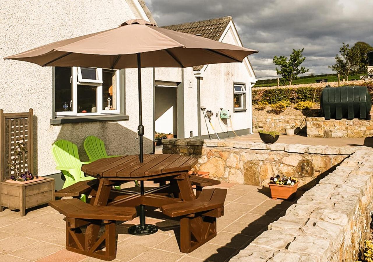Moat Holiday Rental Lisnaskea Екстер'єр фото