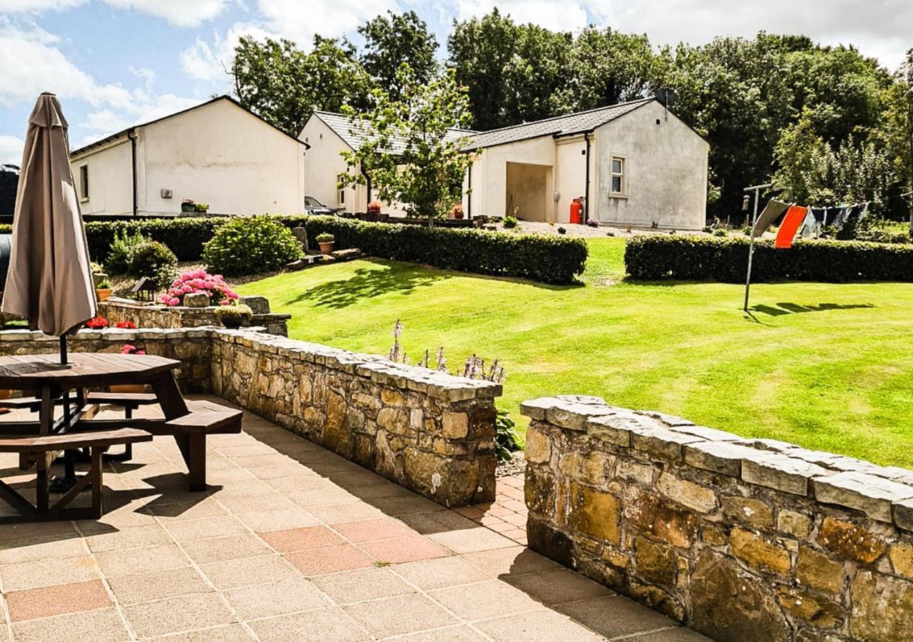 Moat Holiday Rental Lisnaskea Екстер'єр фото