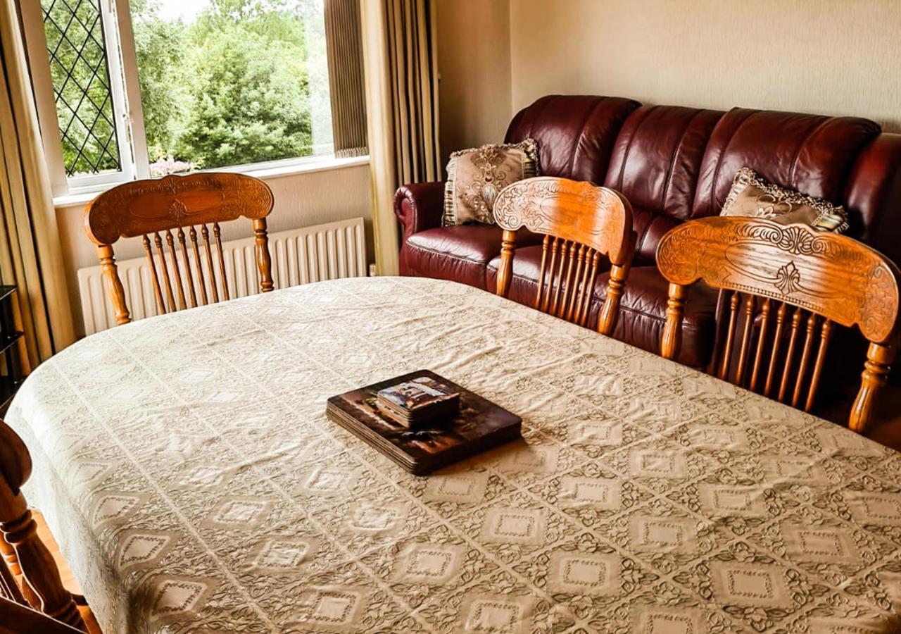 Moat Holiday Rental Lisnaskea Екстер'єр фото