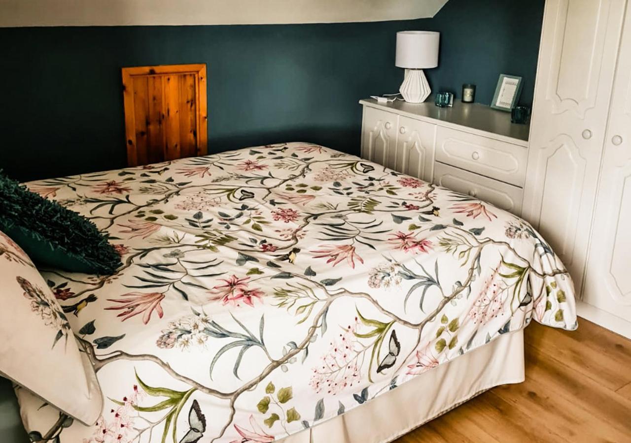 Moat Holiday Rental Lisnaskea Екстер'єр фото